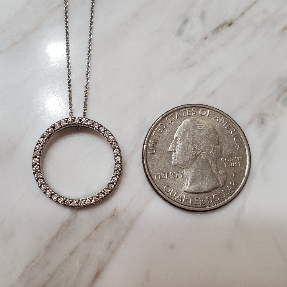 Roberto Coin 18kt Diamond Circle Pendant - Picture 2 of 6